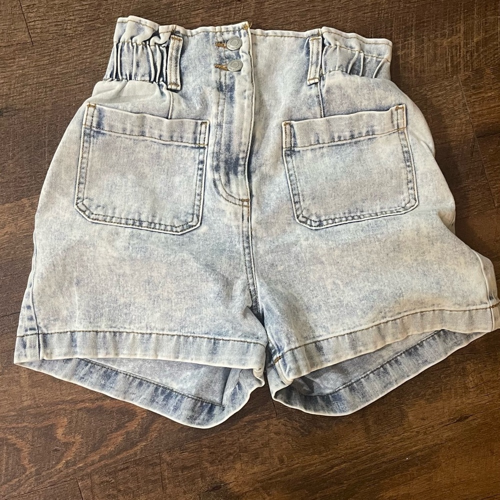 High waisted acid wash vintage inspired "mom" 80s style shorts brand from 2019.